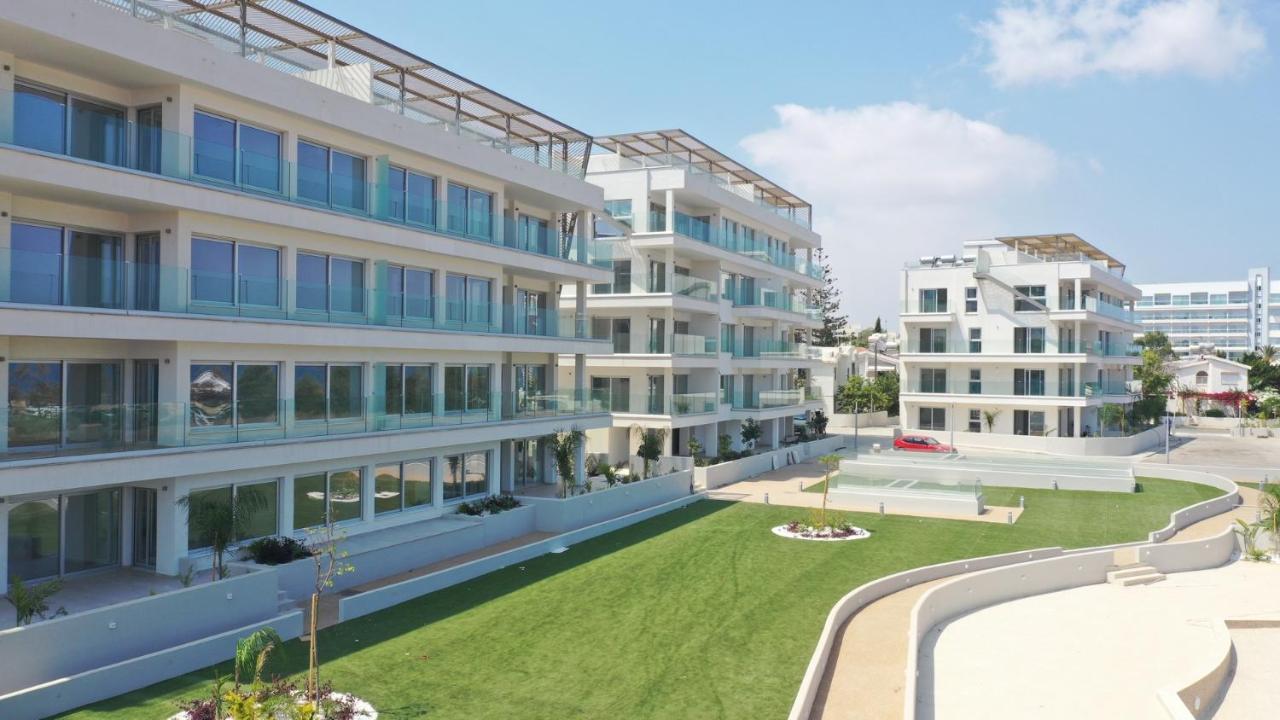 Emerald Suites Protaras Eksteriør billede
