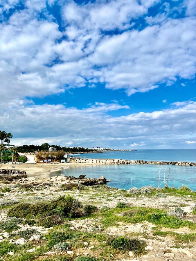 Emerald Suites Protaras Eksteriør billede