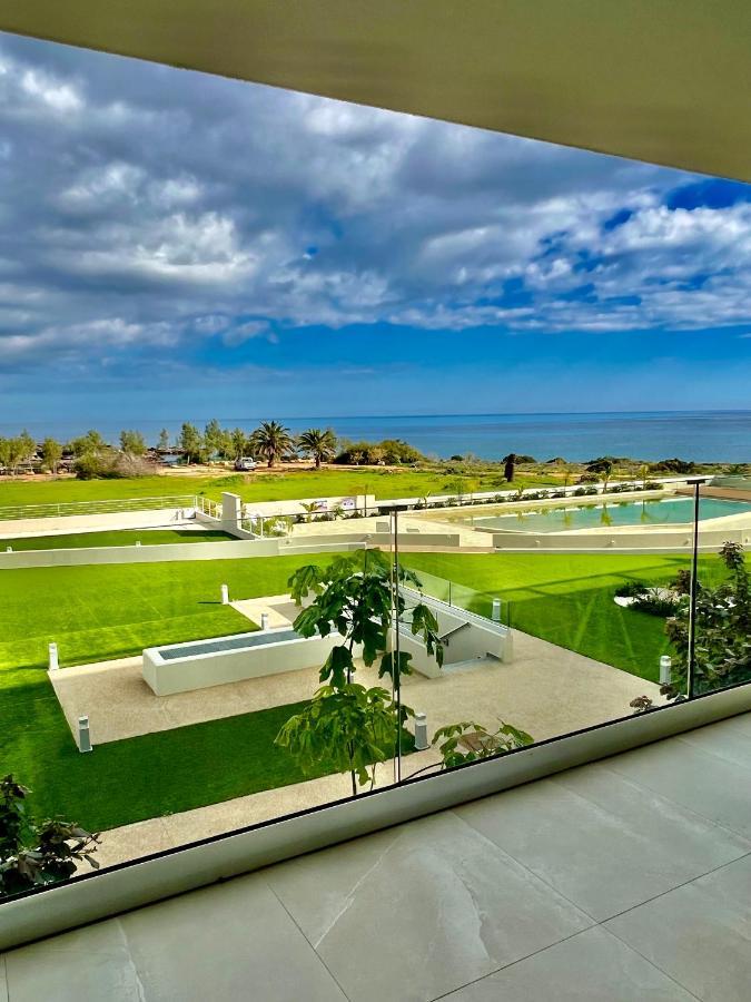 Emerald Suites Protaras Eksteriør billede