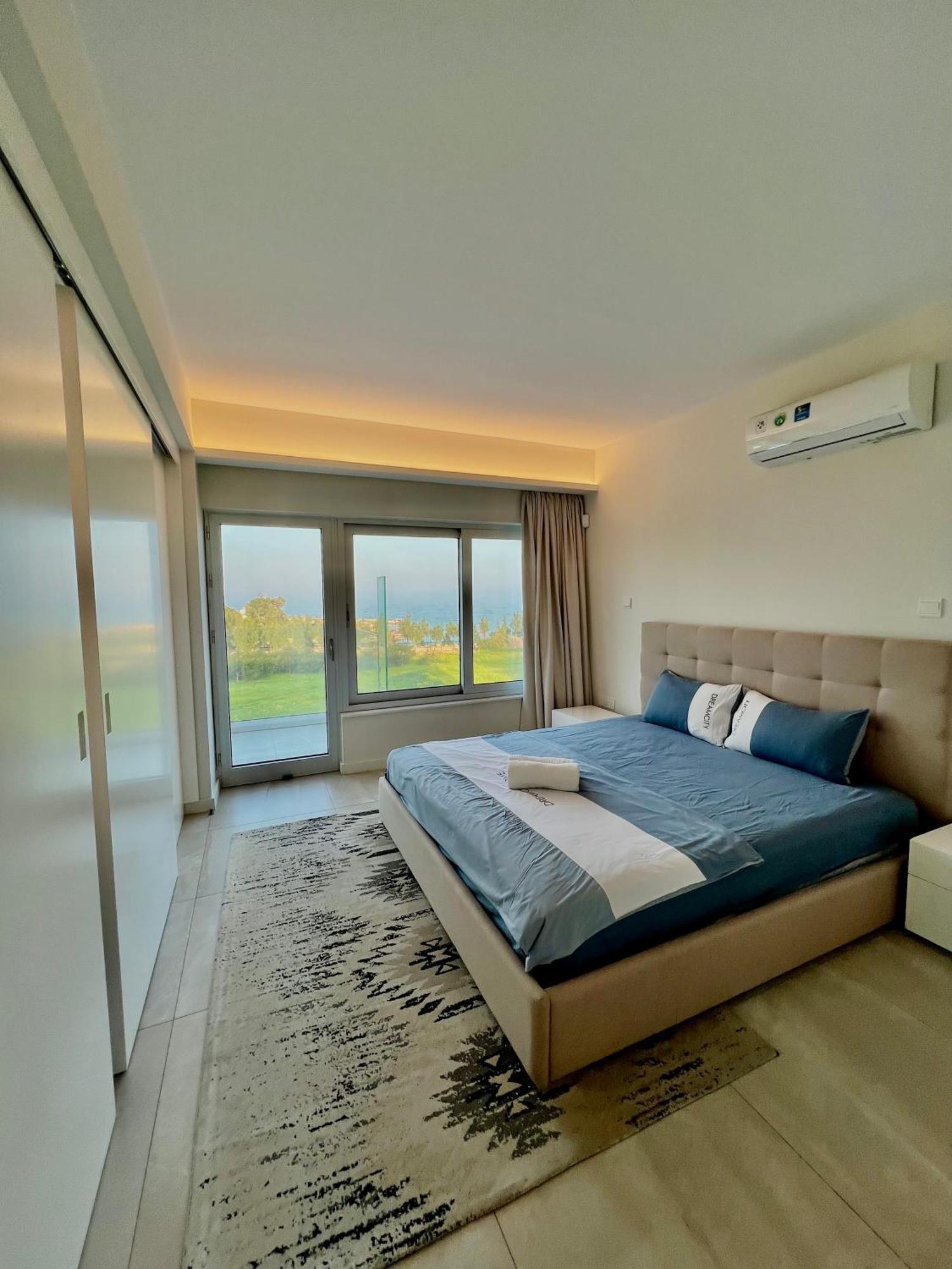 Emerald Suites Protaras Værelse billede
