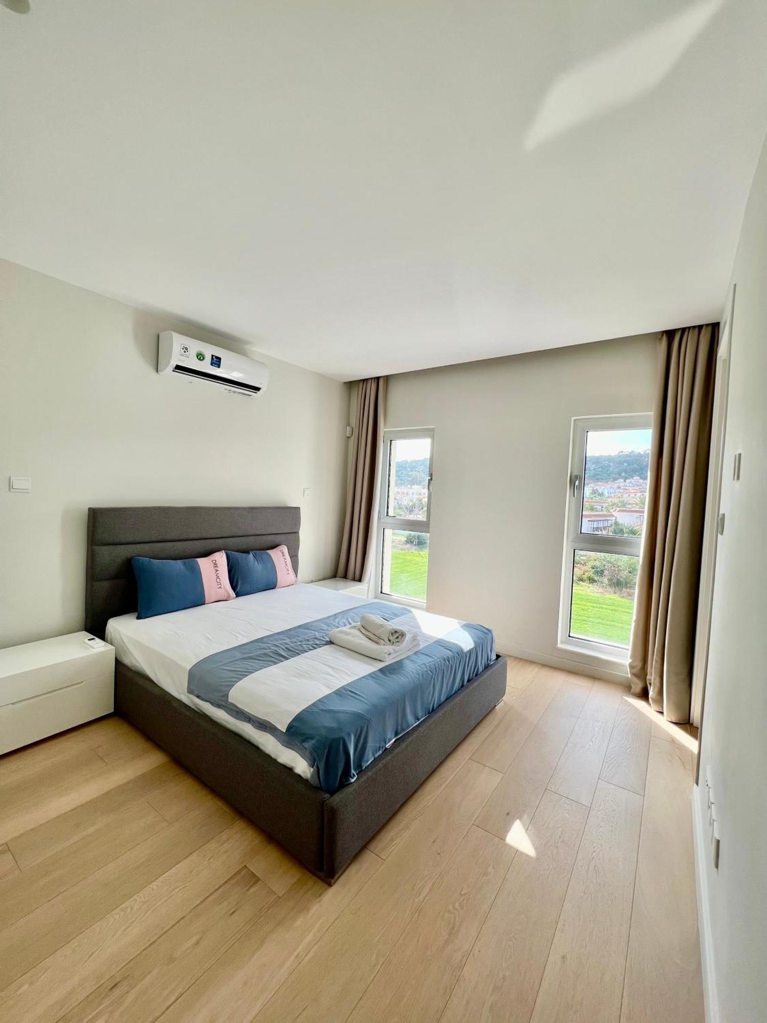 Emerald Suites Protaras Værelse billede