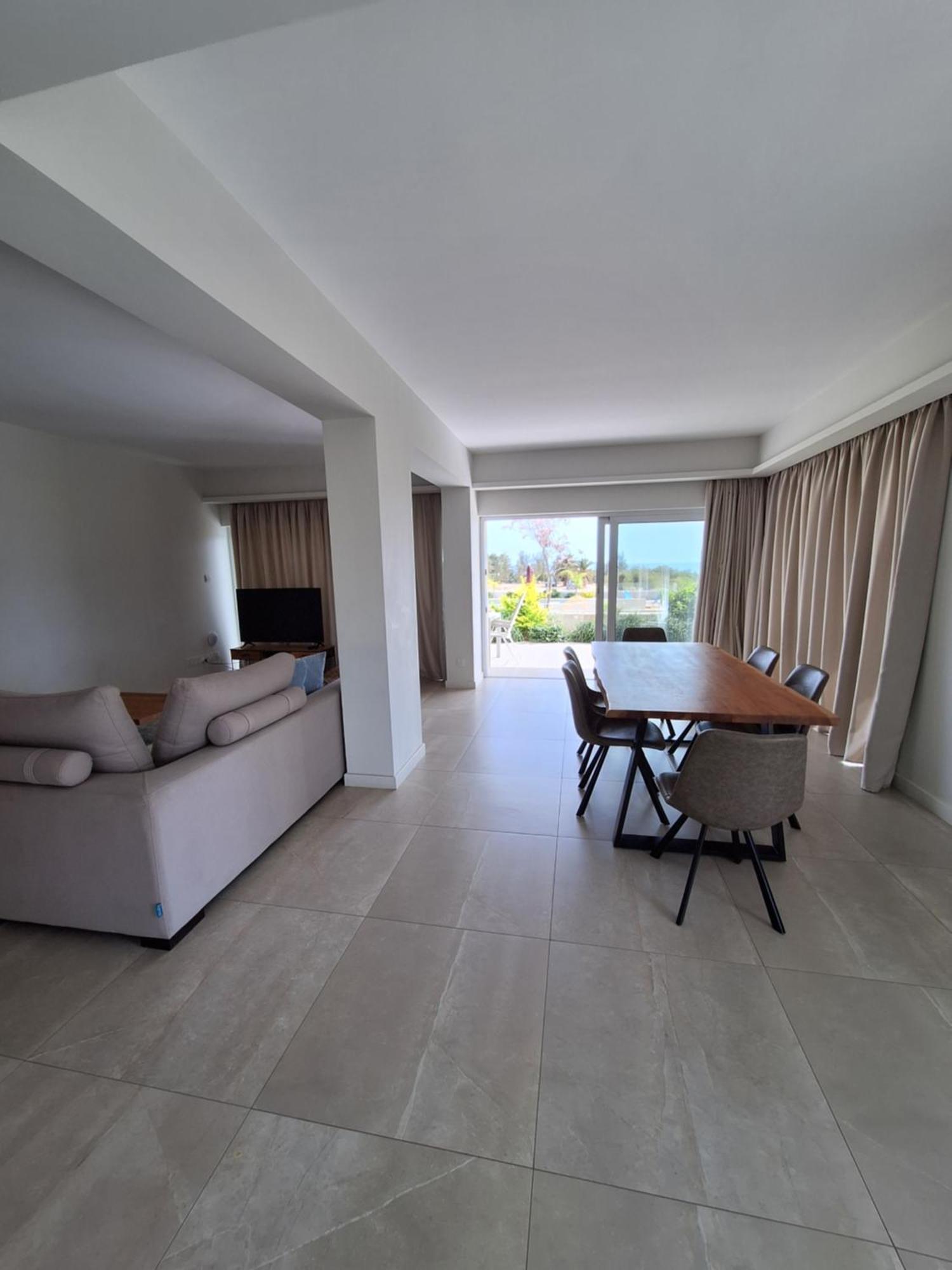 Emerald Suites Protaras Eksteriør billede