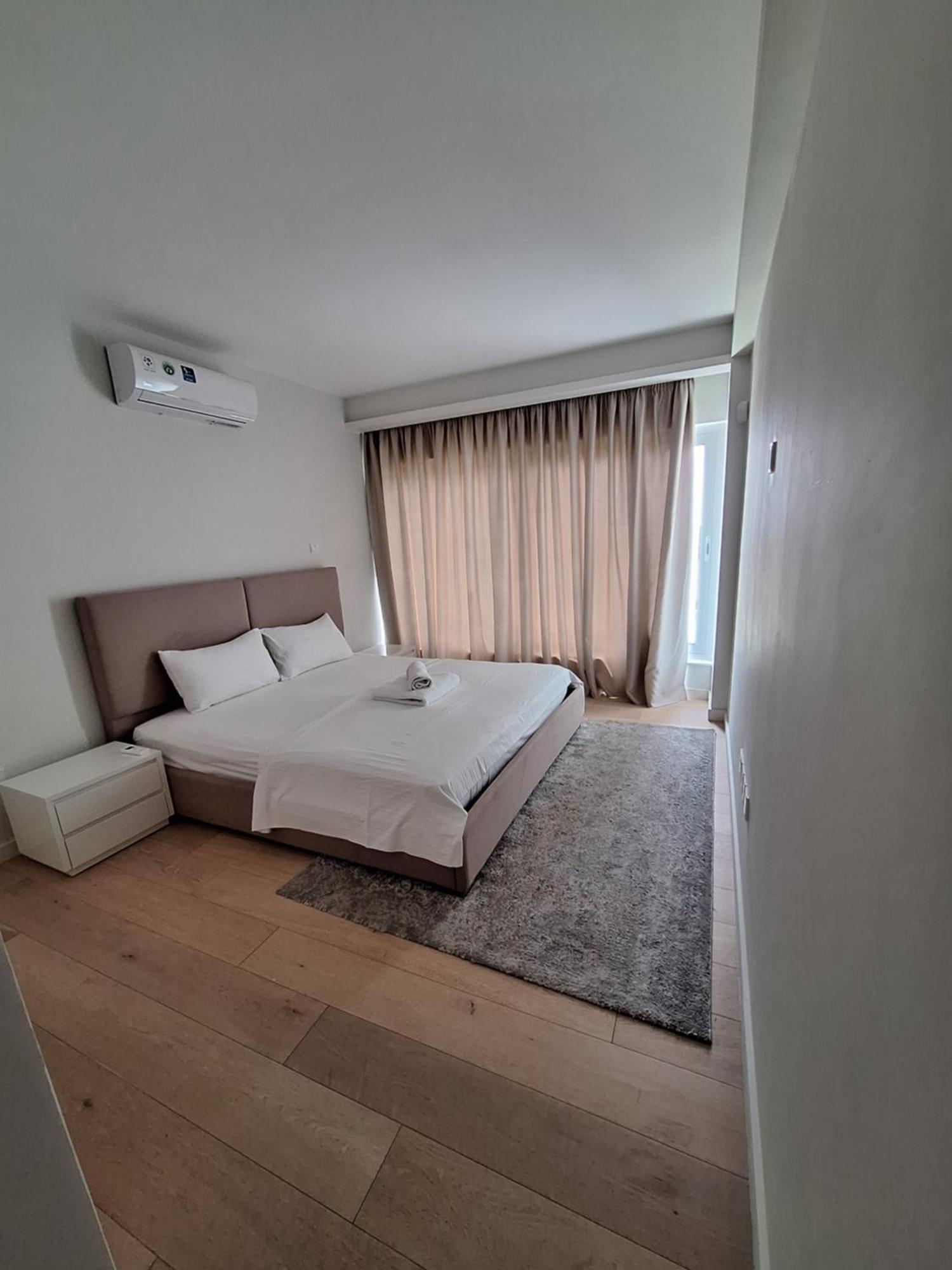 Emerald Suites Protaras Eksteriør billede